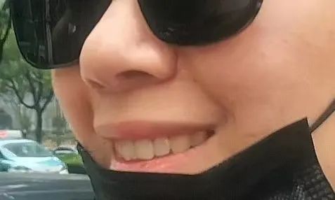 DƬ